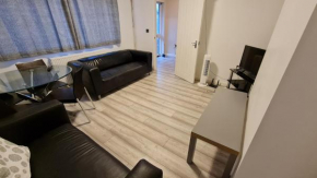 Dartford Kent House - Free Parking - Netflix - Wifi - Staycations Welcome by ComfyWorkers